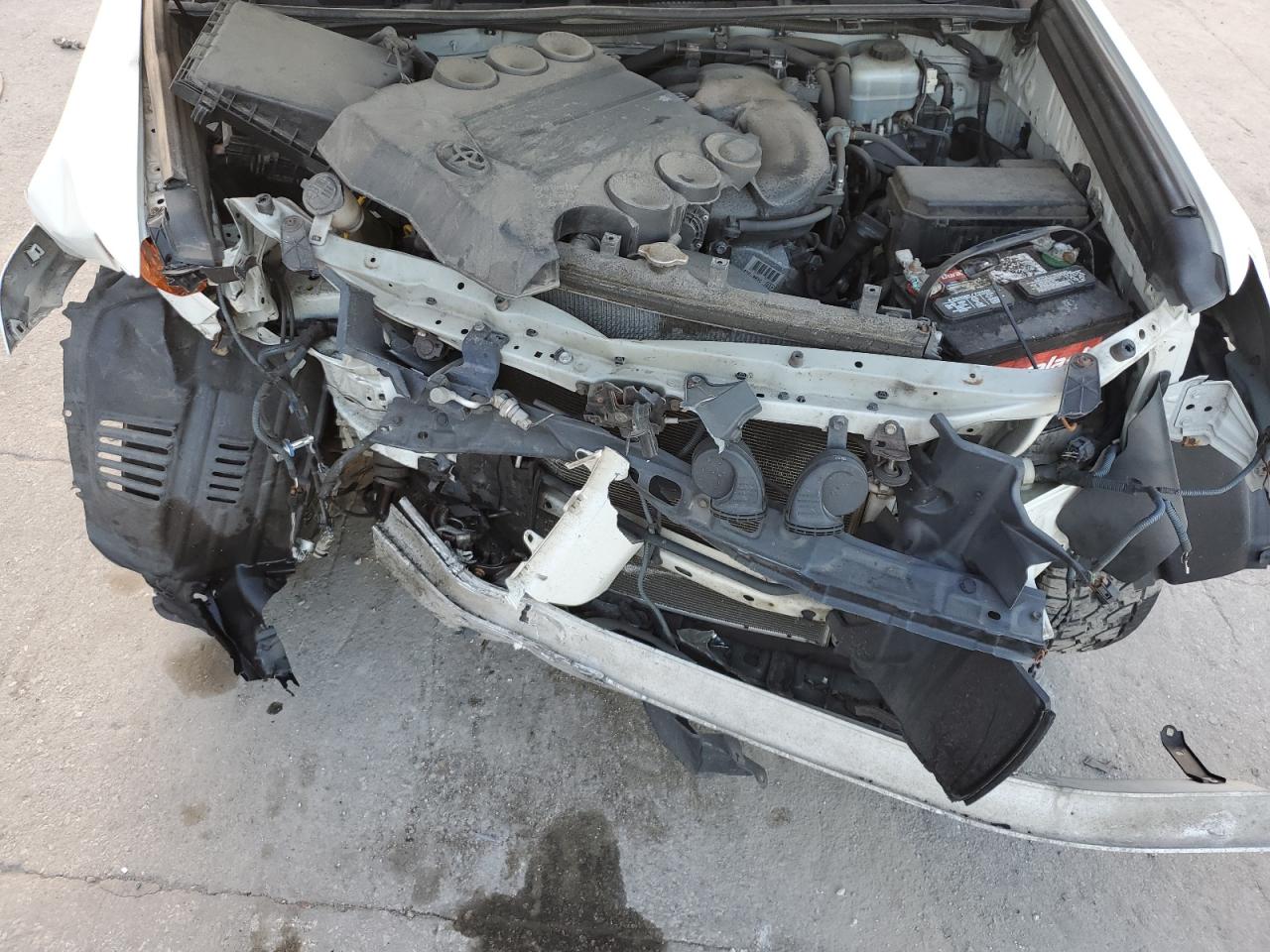 2012 Toyota 4Runner VIN JTEBU5JR9C5097063 Copart auction photo, front end / side damage thumbnail 12