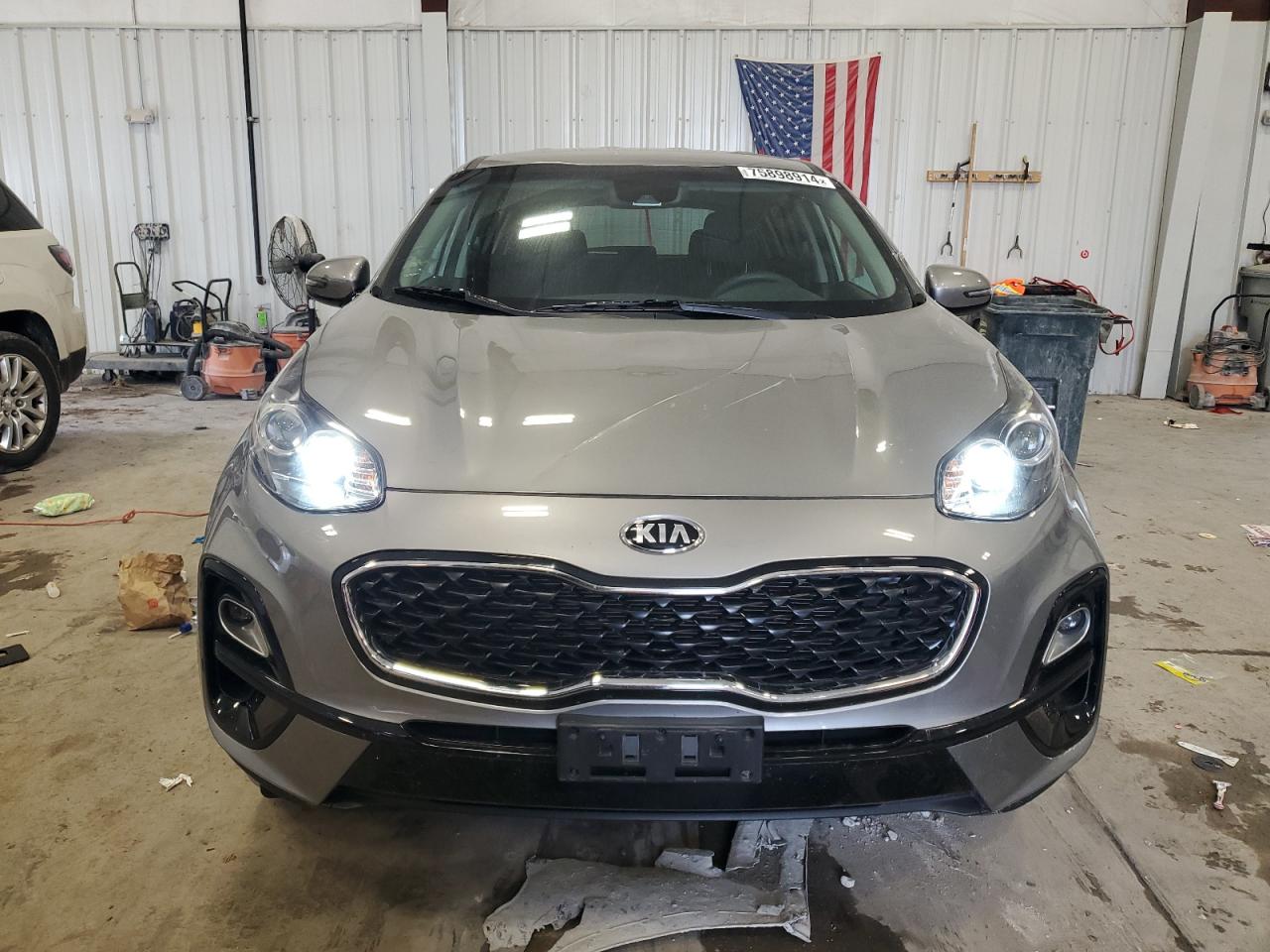 2021 KIA Sportage VIN KNDPMCAC0M7881860 Copart auction photo, vandalism damage thumbnail 5