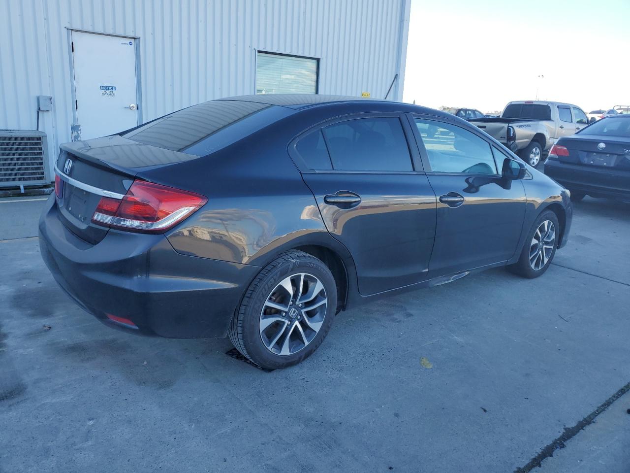 2014 Honda Civic VIN 19XFB2F55EE202768 Copart auction photo, minor dent/scratches damage thumbnail 3