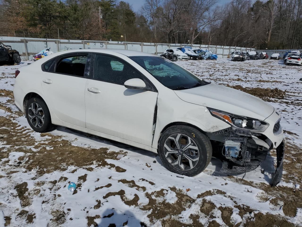 2019 KIA Forte VIN 3KPF24AD1KE125032 Copart auction photo, vandalism / front end damage thumbnail 4