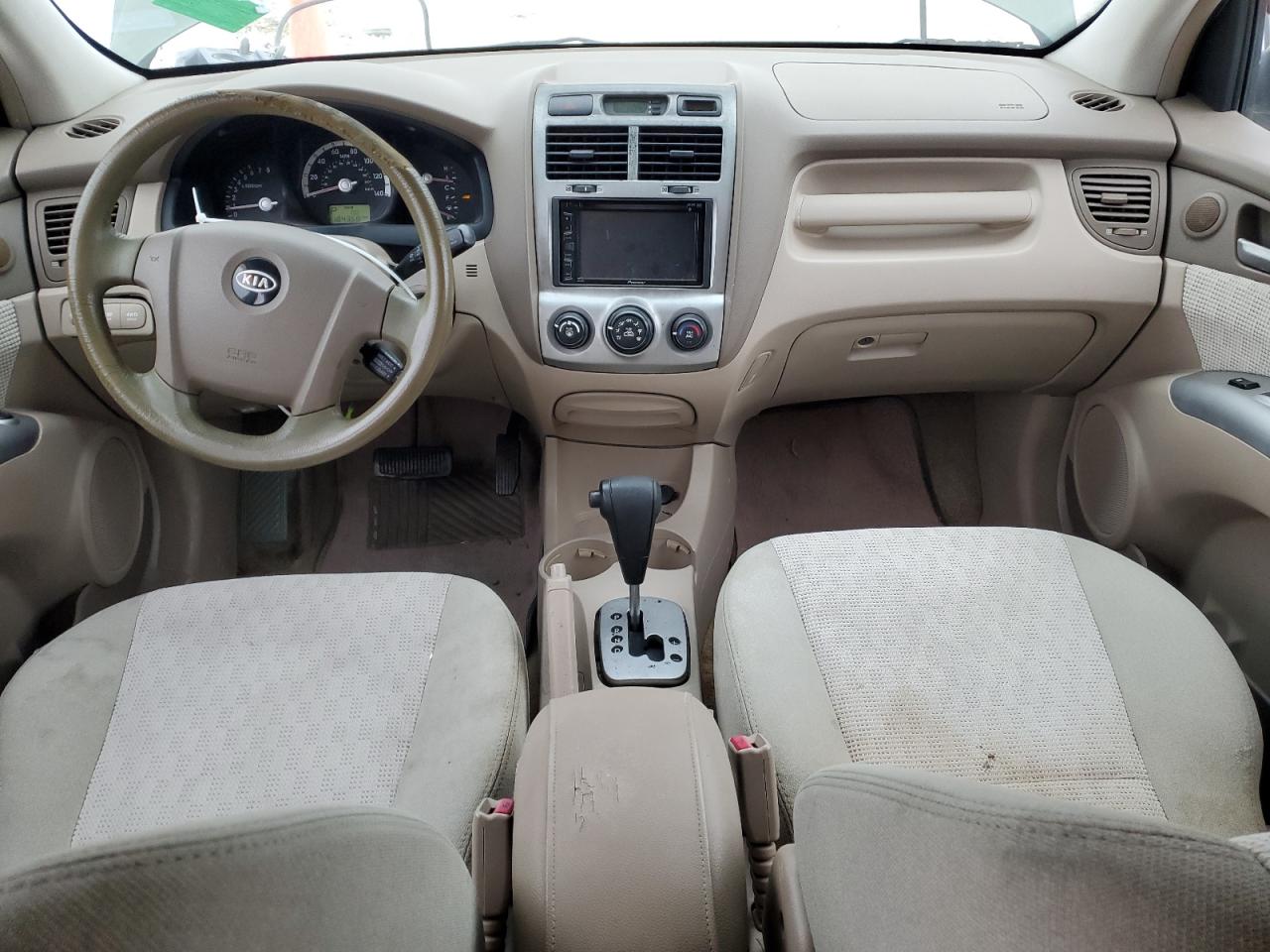 2005 KIA Sportage VIN KNDJE723557062868 Copart auction photo, mechanical / minor dent/scratches damage thumbnail 8