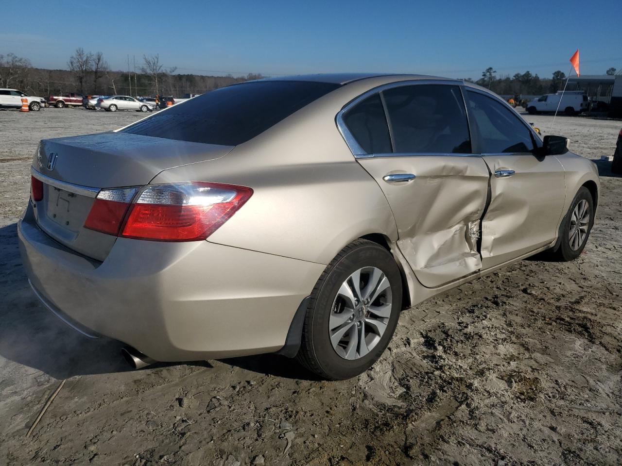 2015 Honda Accord VIN 1HGCR2F32FA115235 Copart auction photo, side damage thumbnail 3