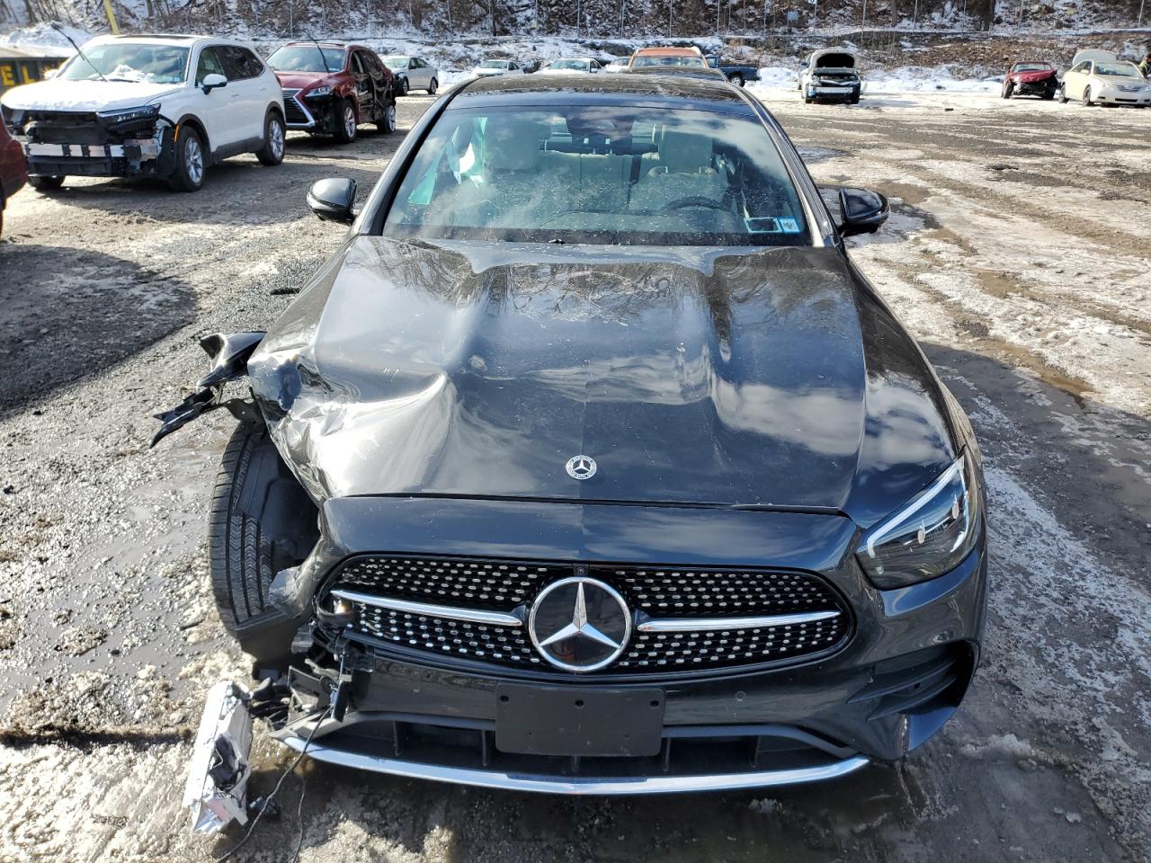 2022 Mercedes-Benz E-klasse VIN W1KZF8EB7NB038941 Copart auction photo, front end / minor dent/scratches damage thumbnail 5