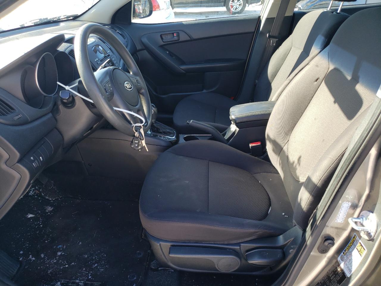 2012 KIA Forte VIN KNAFU4A28C5604972 Copart auction photo, front end damage thumbnail 7