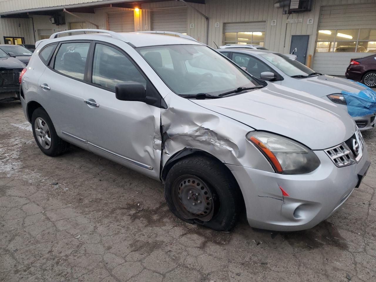 2015 Nissan Rogue VIN JN8AS5MV4FW751940 Copart auction photo, front end / rear end damage thumbnail 4