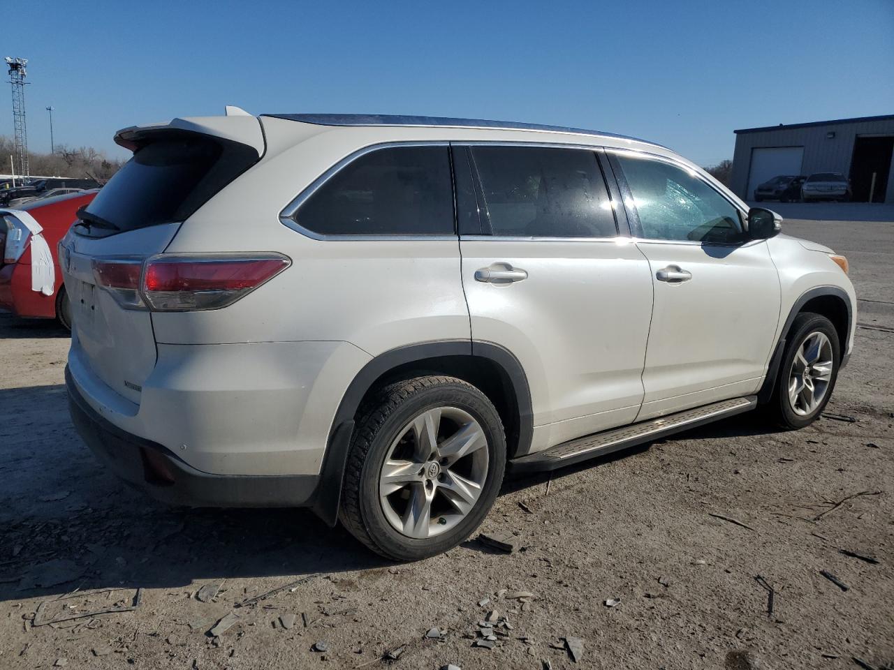 2014 Toyota Highlander VIN 5TDYKRFH4ES020495 Copart auction photo, top/roof / minor dent/scratches damage thumbnail 3