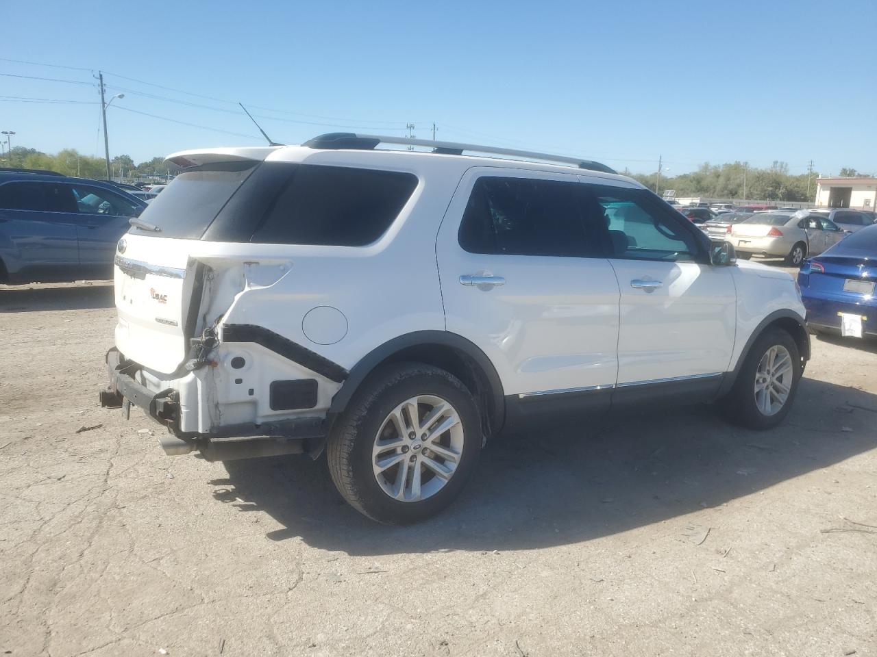 2013 Ford Explorer VIN 1FM5K7D83DGB62142 Copart auction photo, all over / minor dent/scratches damage thumbnail 3