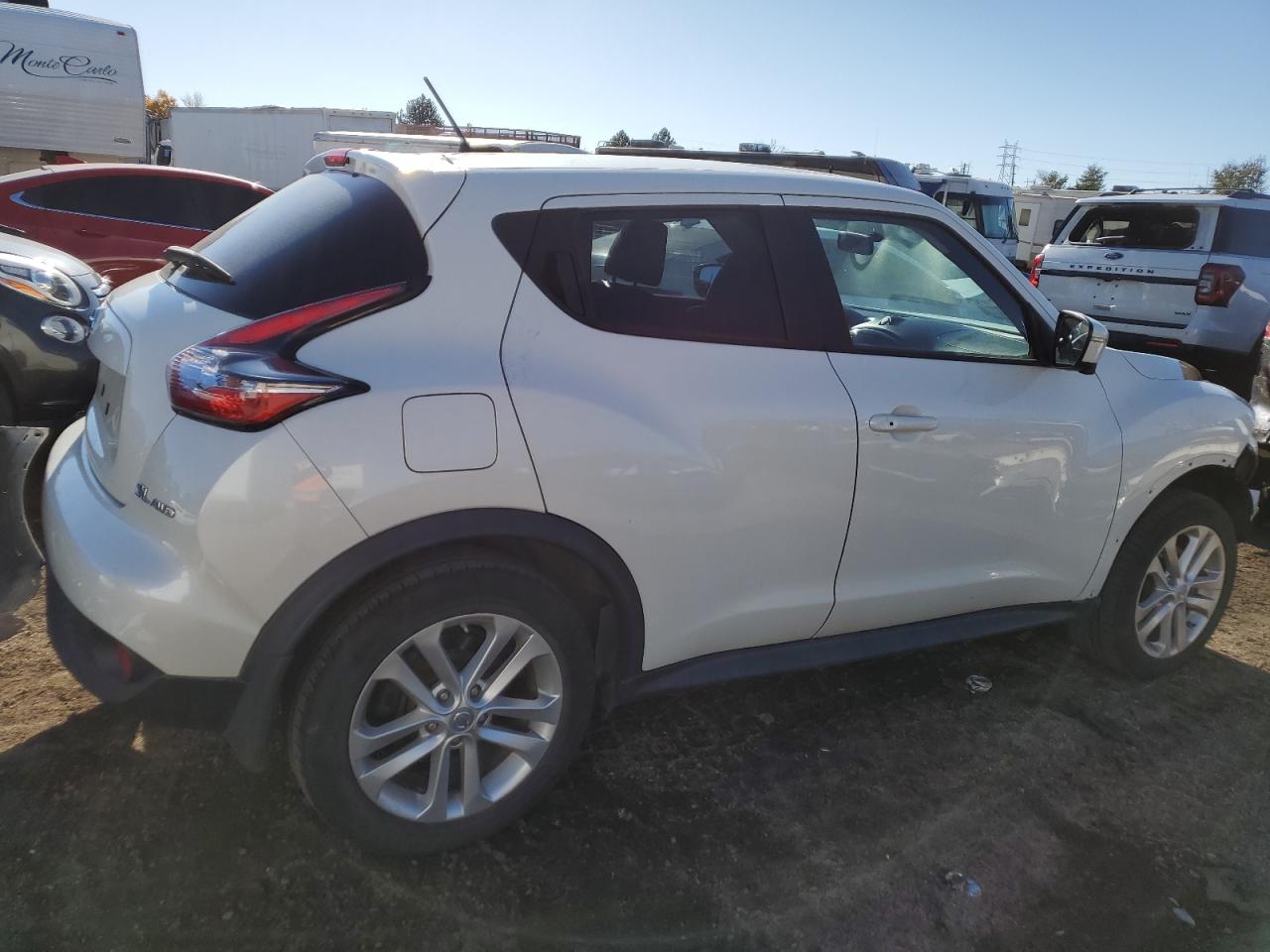 2015 Nissan Juke VIN JN8AF5MV3FT559379 Copart auction photo, front end / side damage thumbnail 3