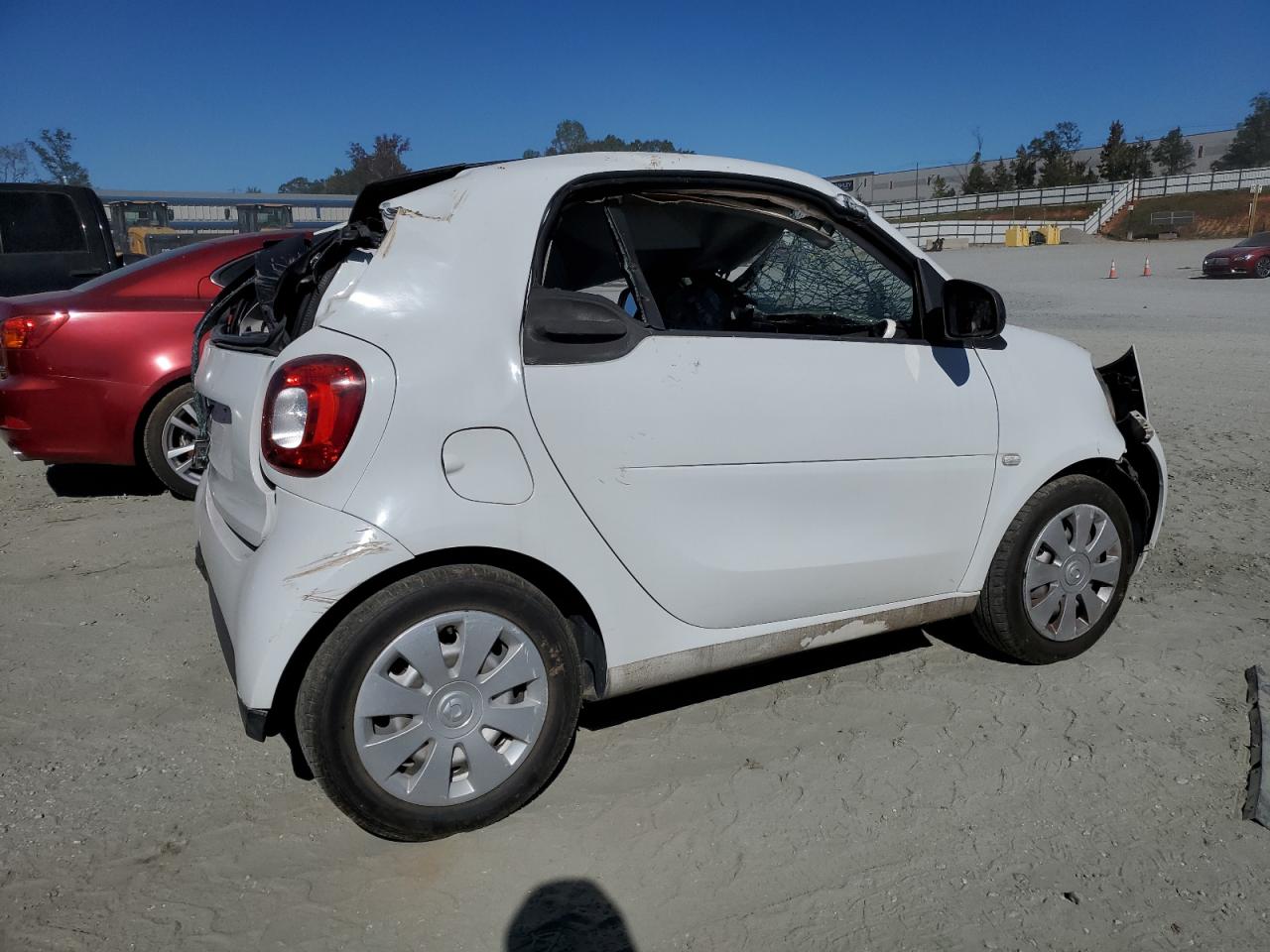 2016 Smart Fortwo VIN WMEFJ5DA8GK103996 Copart auction photo, top/roof damage thumbnail 3