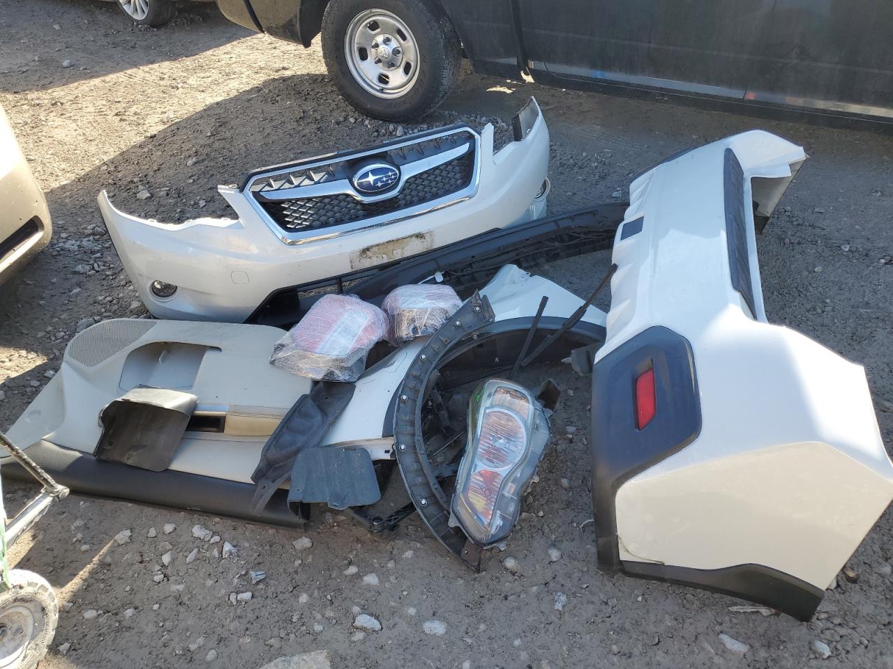 2015 Subaru XV VIN JF2GPASCXFH217803 Copart auction photo, all over damage thumbnail 13