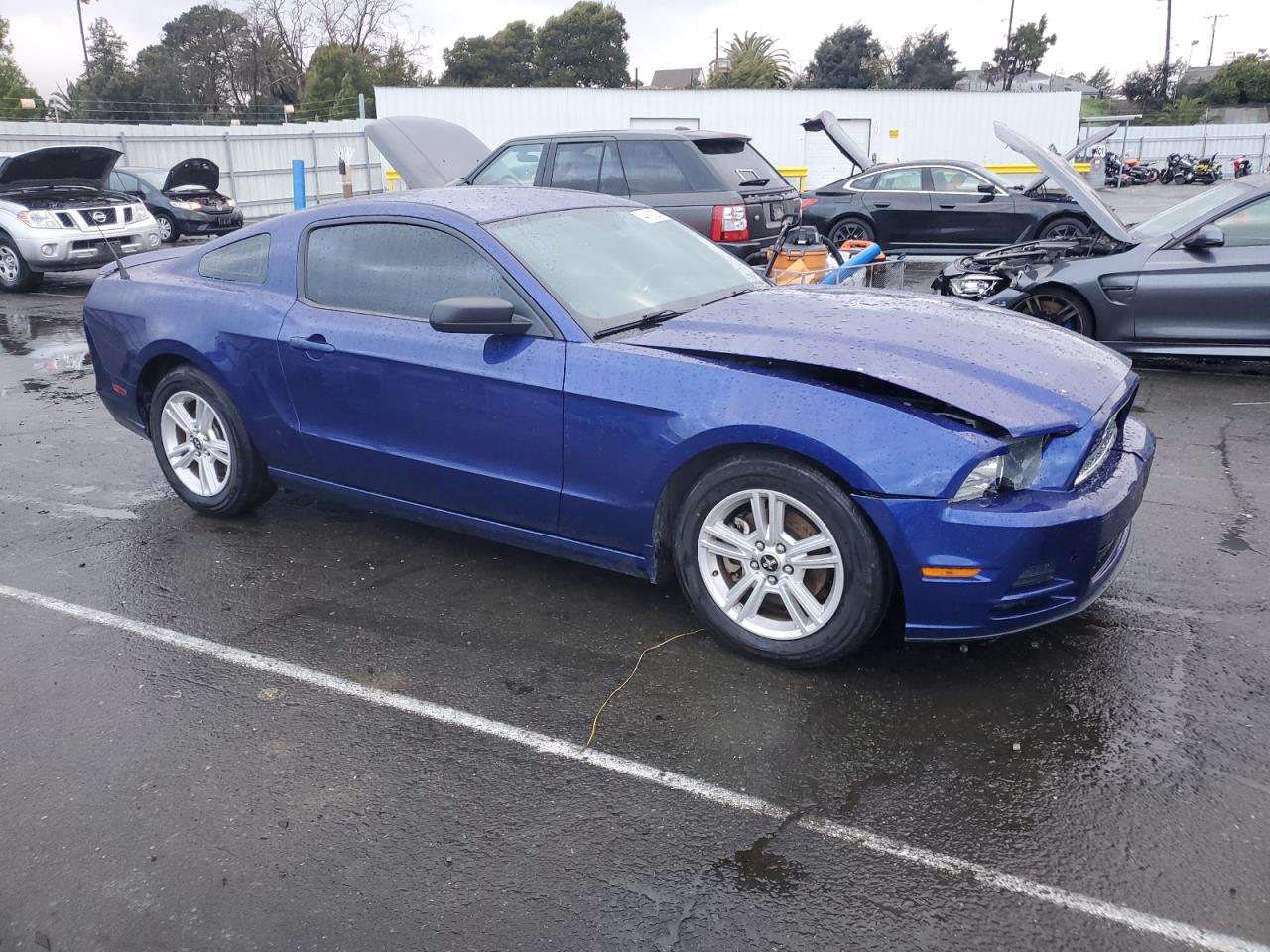 2013 Ford Mustang VIN 1ZVBP8AM6D5260123 Copart auction photo, front end damage thumbnail 4
