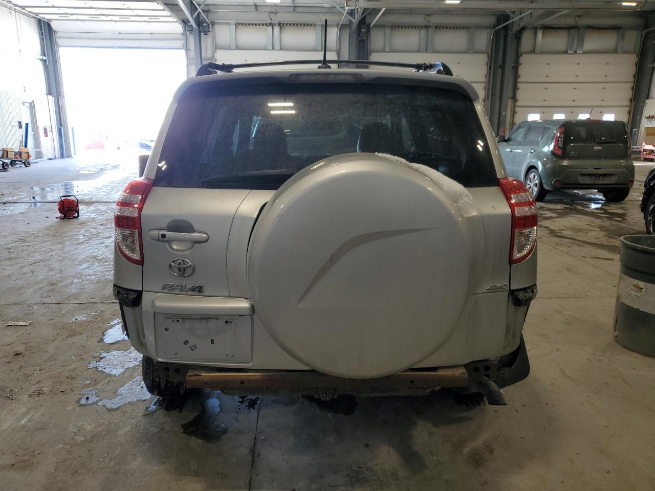 2011 Toyota RAV 4 VIN 2T3DF4DV9BW097923 Copart auction photo, rear end / undercarriage damage thumbnail 6