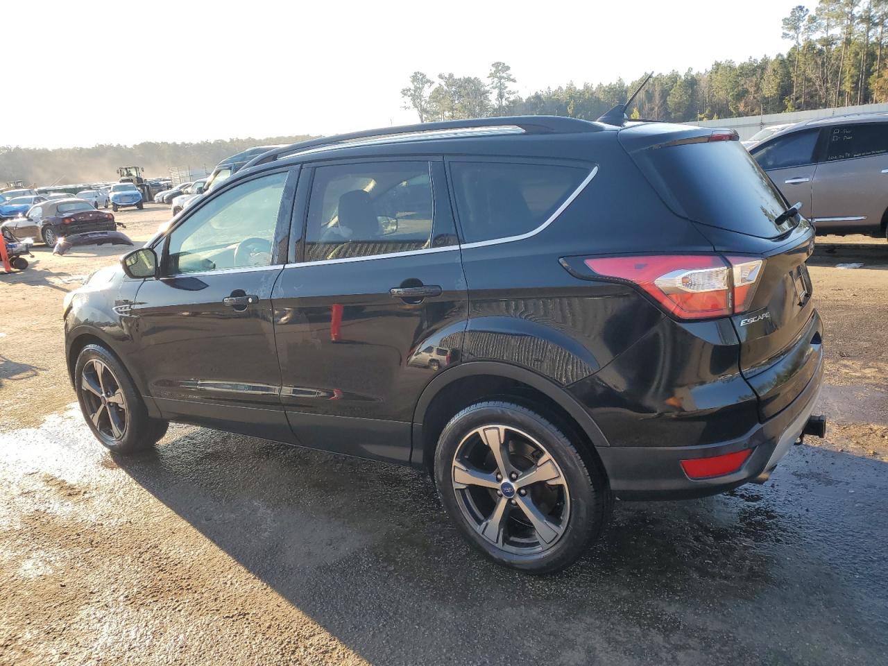2018 Ford Escape VIN 1FMCU0HD4JUB23489 Copart auction photo, front end damage thumbnail 2