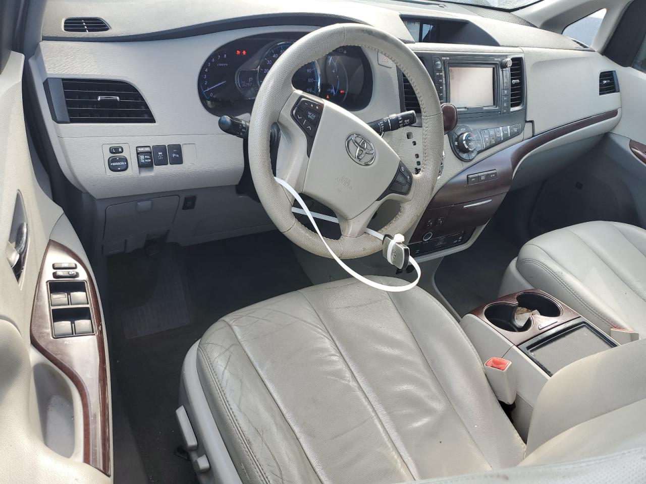 2012 Toyota Sienna VIN 5TDYK3DCXCS215549 Copart auction photo, all over damage thumbnail 8