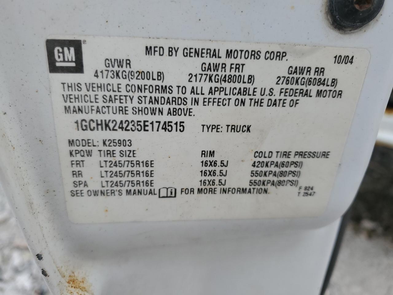 2005 Chevrolet Silverado VIN 1GCHK24235E174515 Copart auction photo, rear end damage thumbnail 15