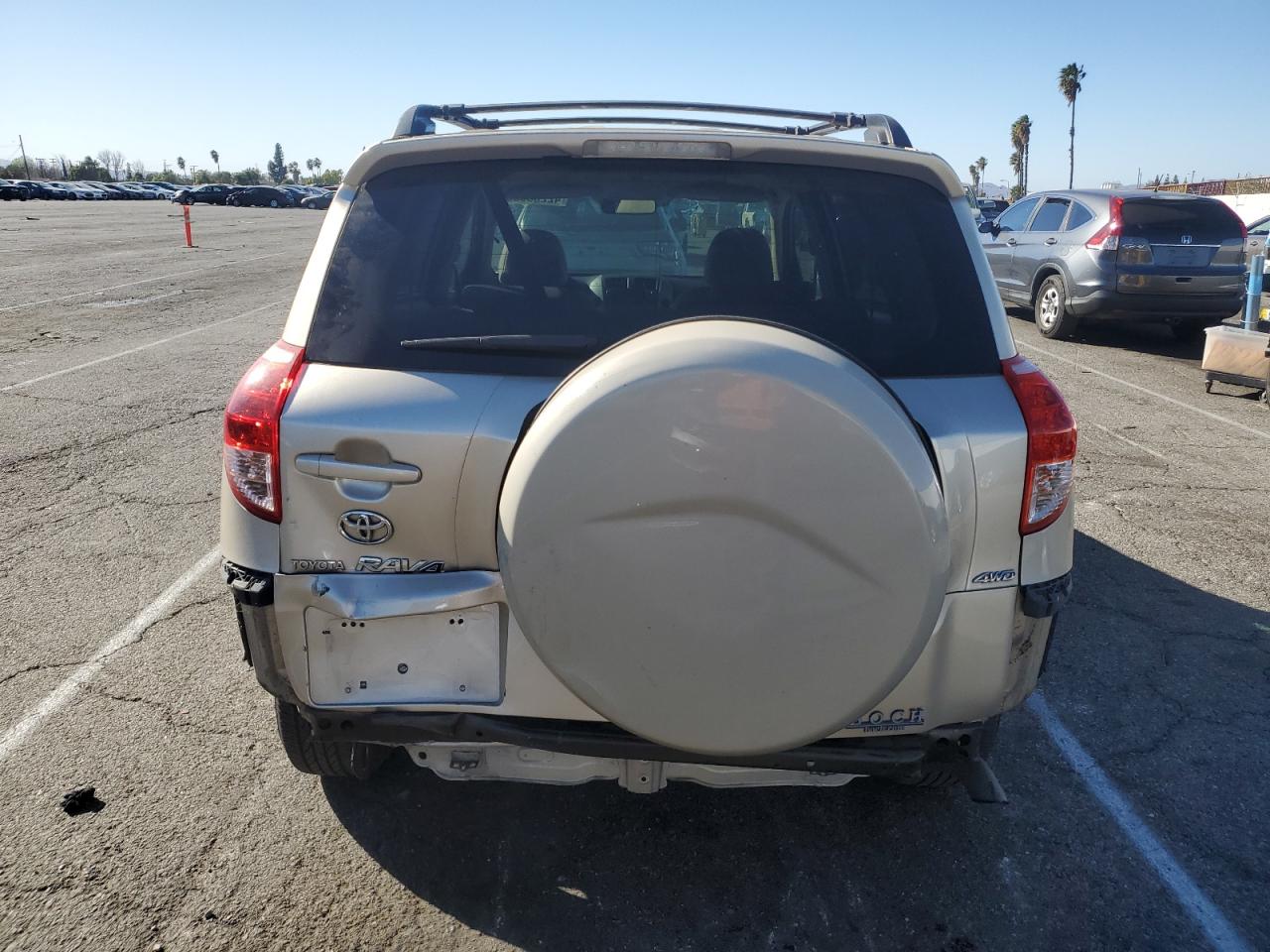 2007 Toyota RAV 4 VIN JTMBD33V876040310 Copart auction photo, rear end / minor dent/scratches damage thumbnail 6