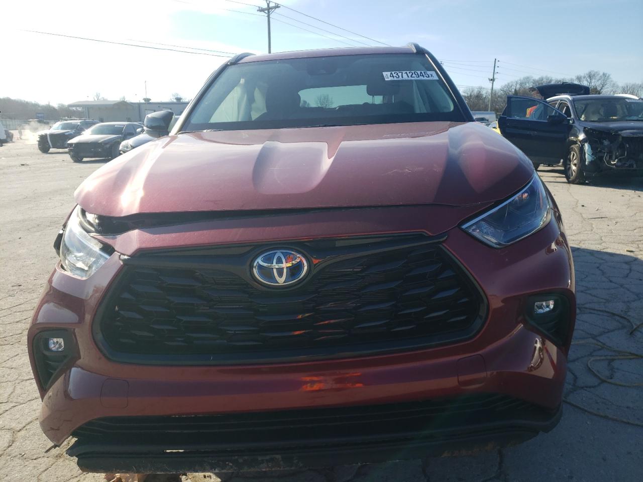 2024 Toyota Highlander VIN 5TDKBRCH2RS636664 Copart auction photo, front end / side damage thumbnail 5