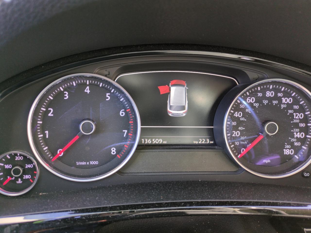 2015 Volkswagen Touareg VIN WVGEF9BPXFD004833 Copart auction photo, side damage thumbnail 9