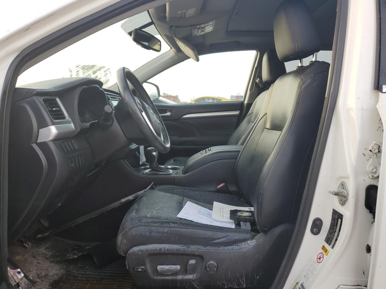 2015 Toyota Highlander VIN 5TDJKRFH4FS210994 Copart auction photo, water/flood damage thumbnail 7