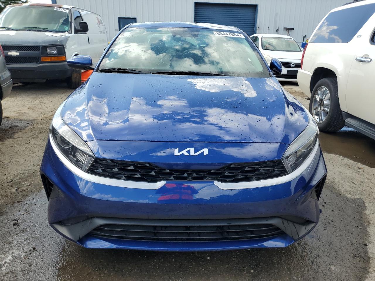 2023 KIA Forte VIN 3KPF24AD6PE647985 Copart auction photo, all over damage thumbnail 5