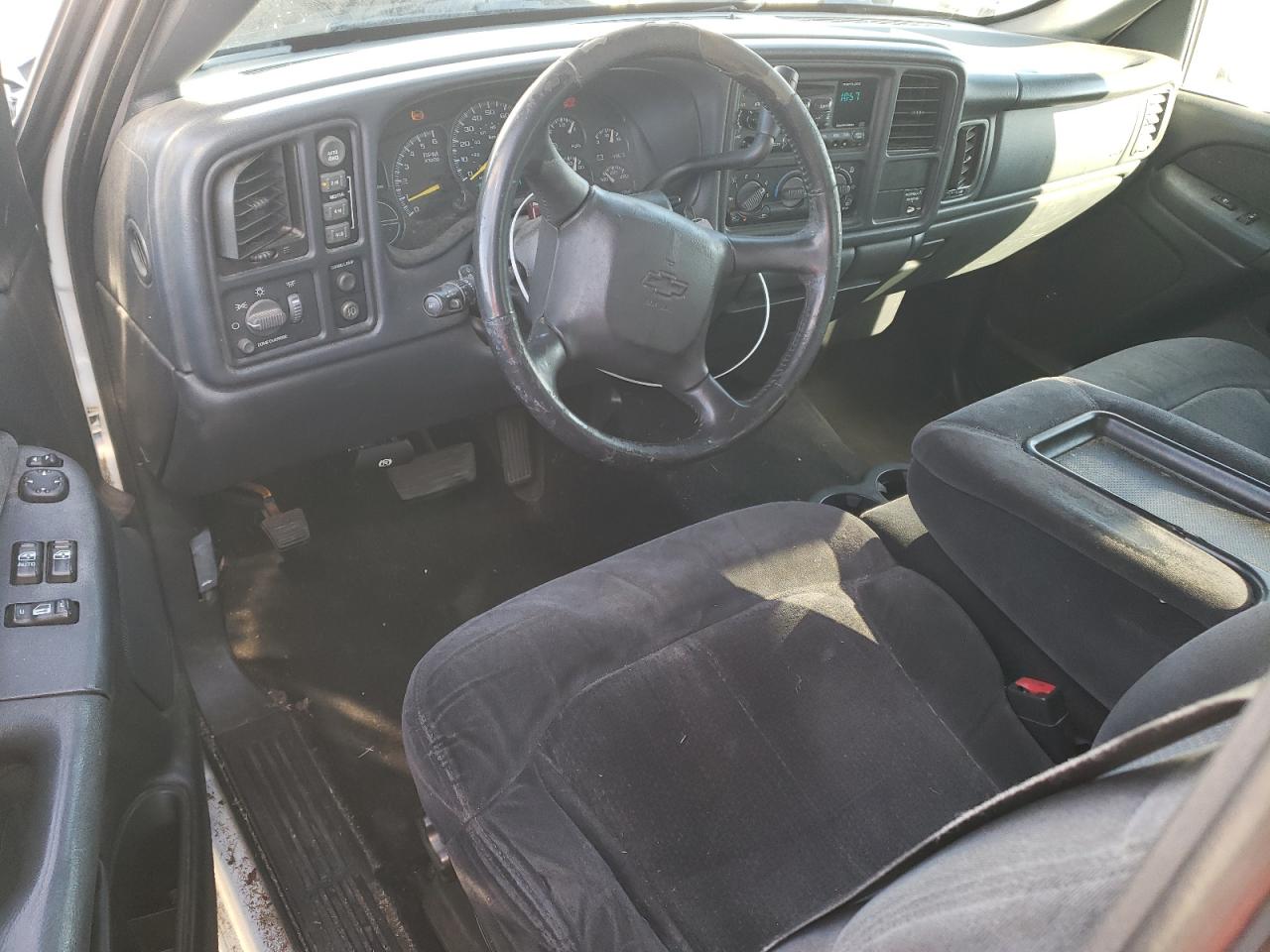2001 Chevrolet Silverado VIN 1GCEK19T81E185616 Copart auction photo, rear end / side damage thumbnail 8