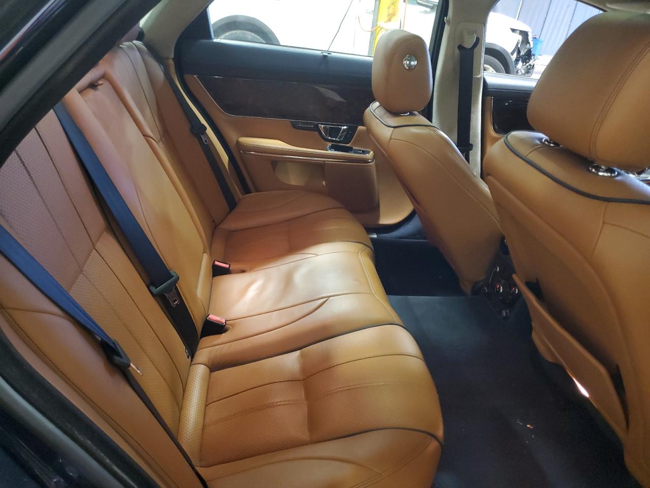 2014 Jaguar XJ VIN SAJWJ2GD7E8V67473 Copart auction photo, minor dent/scratches damage thumbnail 10