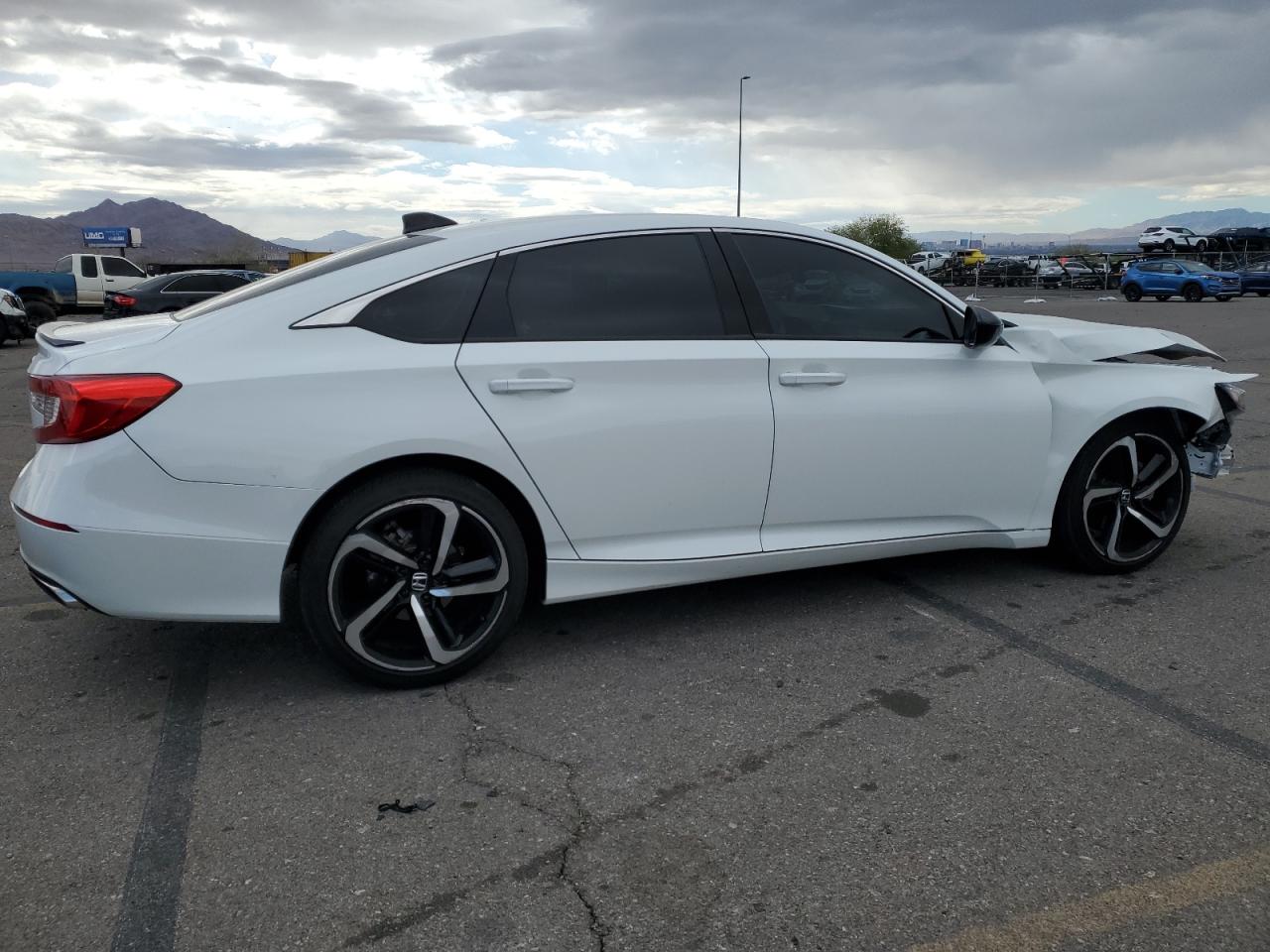 2022 Honda Accord VIN 1HGCV1F35NA032936 Copart auction photo, front end damage thumbnail 3
