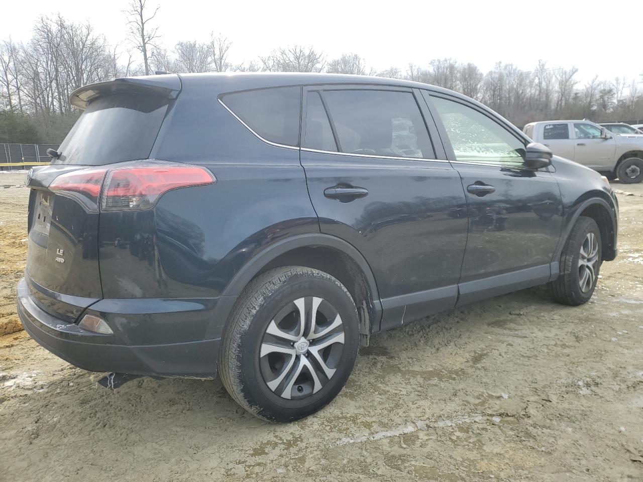 2018 Toyota RAV 4 VIN JTMBFREV3JJ231759 Copart auction photo, front end damage thumbnail 3