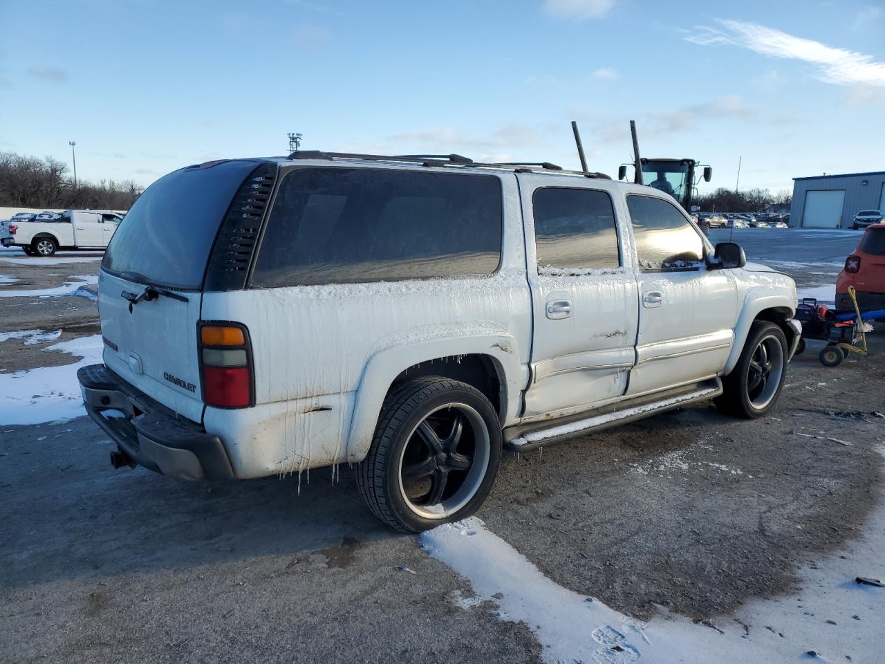 2004 Chevrolet Suburban VIN 1GNFK16Z94J105949 Copart auction photo, side / undercarriage damage thumbnail 3