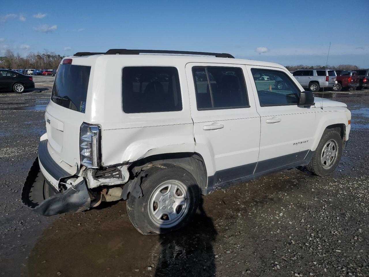 2014 Jeep Liberty (Patriot) VIN 1C4NJRBB5ED809144 Copart auction photo, rear end damage thumbnail 3