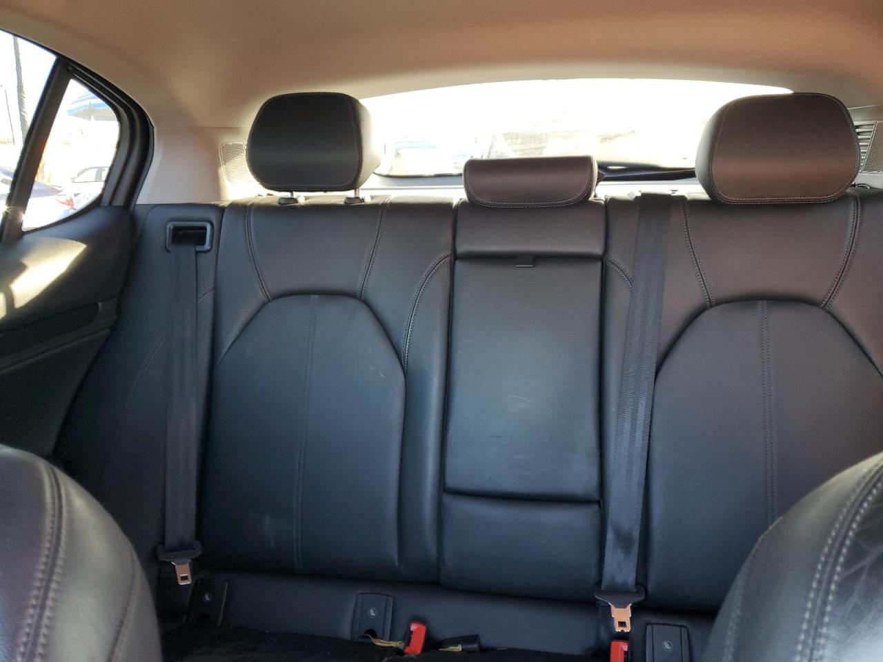 2019 Alfa Romeo Stelvio VIN ZASPAJAN9K7C37194 Copart auction photo, rear end / minor dent/scratches damage thumbnail 10