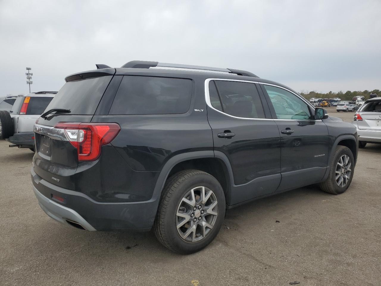 2022 GMC Acadia VIN 1GKKNUL48NZ147531 Copart auction photo, side / minor dent/scratches damage thumbnail 3