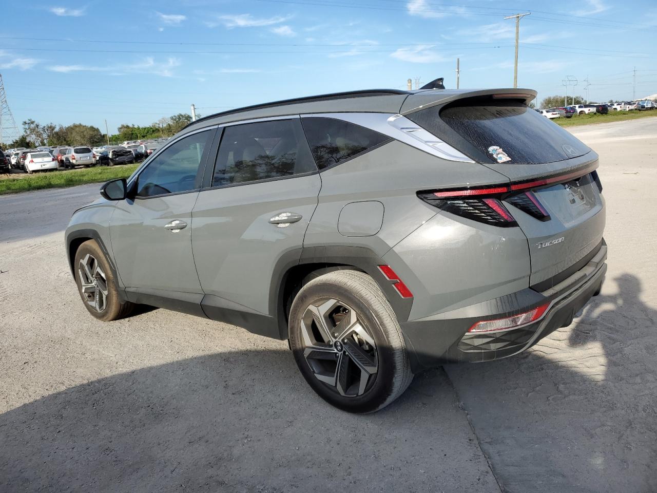 2024 Hyundai Tucson VIN 5NMJF3DE9RH334275 Copart auction photo, side / minor dent/scratches damage thumbnail 2