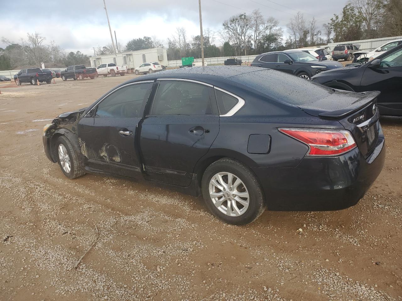 2014 Nissan Altima VIN 1N4AL3AP3EN250888 Copart auction photo, side / minor dent/scratches damage thumbnail 2