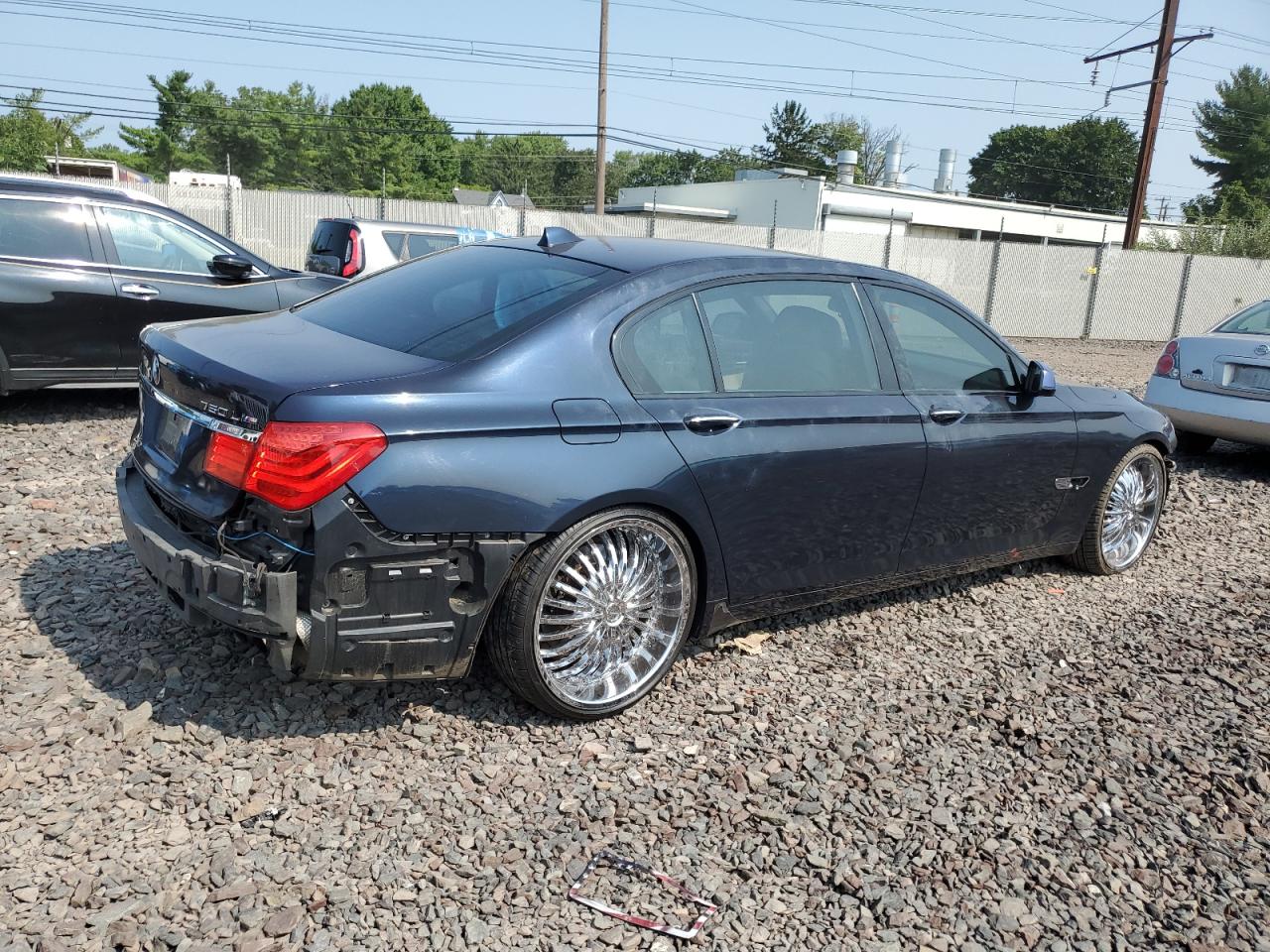 2011 BMW 7er VIN WBAKB8C52BCY66175 Copart auction photo, front end / rear end damage thumbnail 3