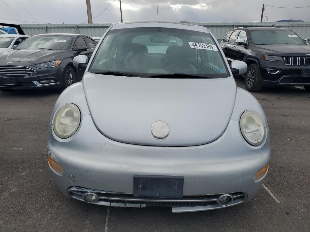 2003 Volkswagen Beetle VIN 3VWDD21C13M422352 Copart auction photo, minor dent/scratches damage thumbnail 5