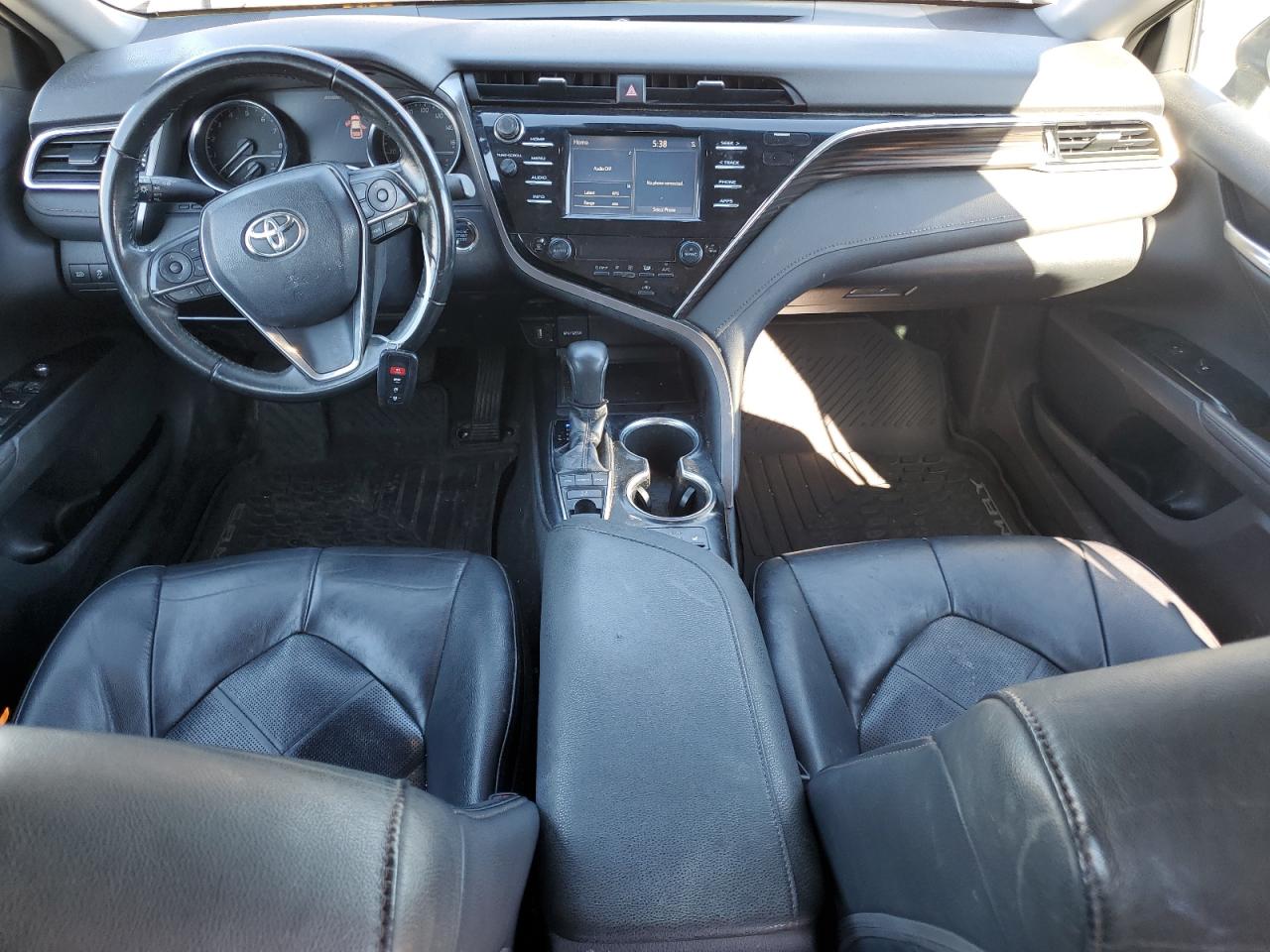 2018 Toyota Camry VIN 4T1B11HK5JU137250 Copart auction photo, rear end / minor dent/scratches damage thumbnail 8
