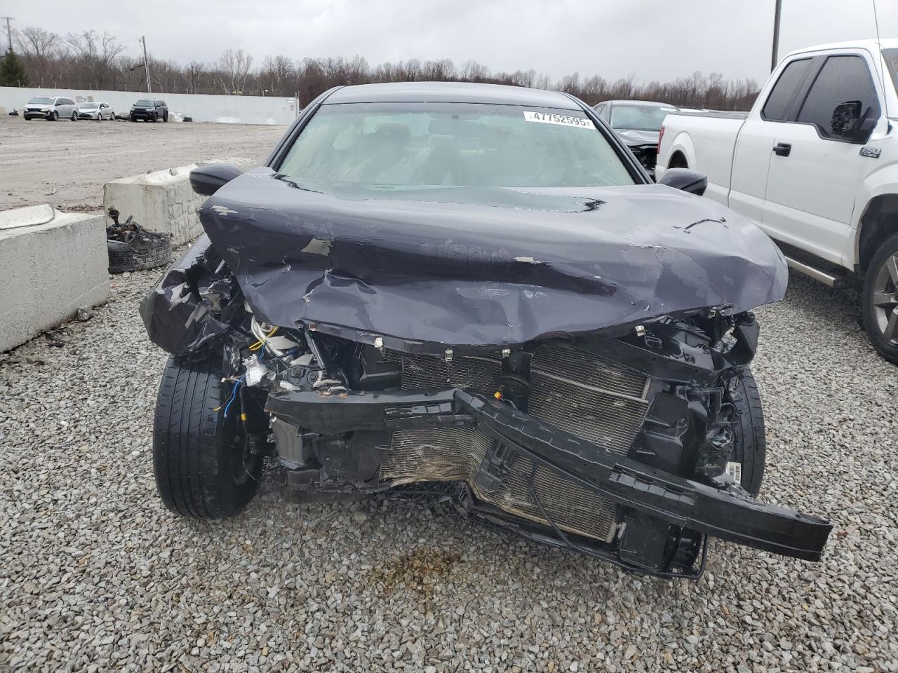 2011 Hyundai Sonata VIN 5NPEB4AC9BH071333 Copart auction photo, front end / side damage thumbnail 5