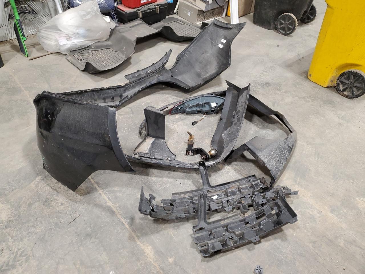2018 Ford Fusion VIN 3FA6P0LU4JR169353 Copart auction photo, rear end damage thumbnail 12