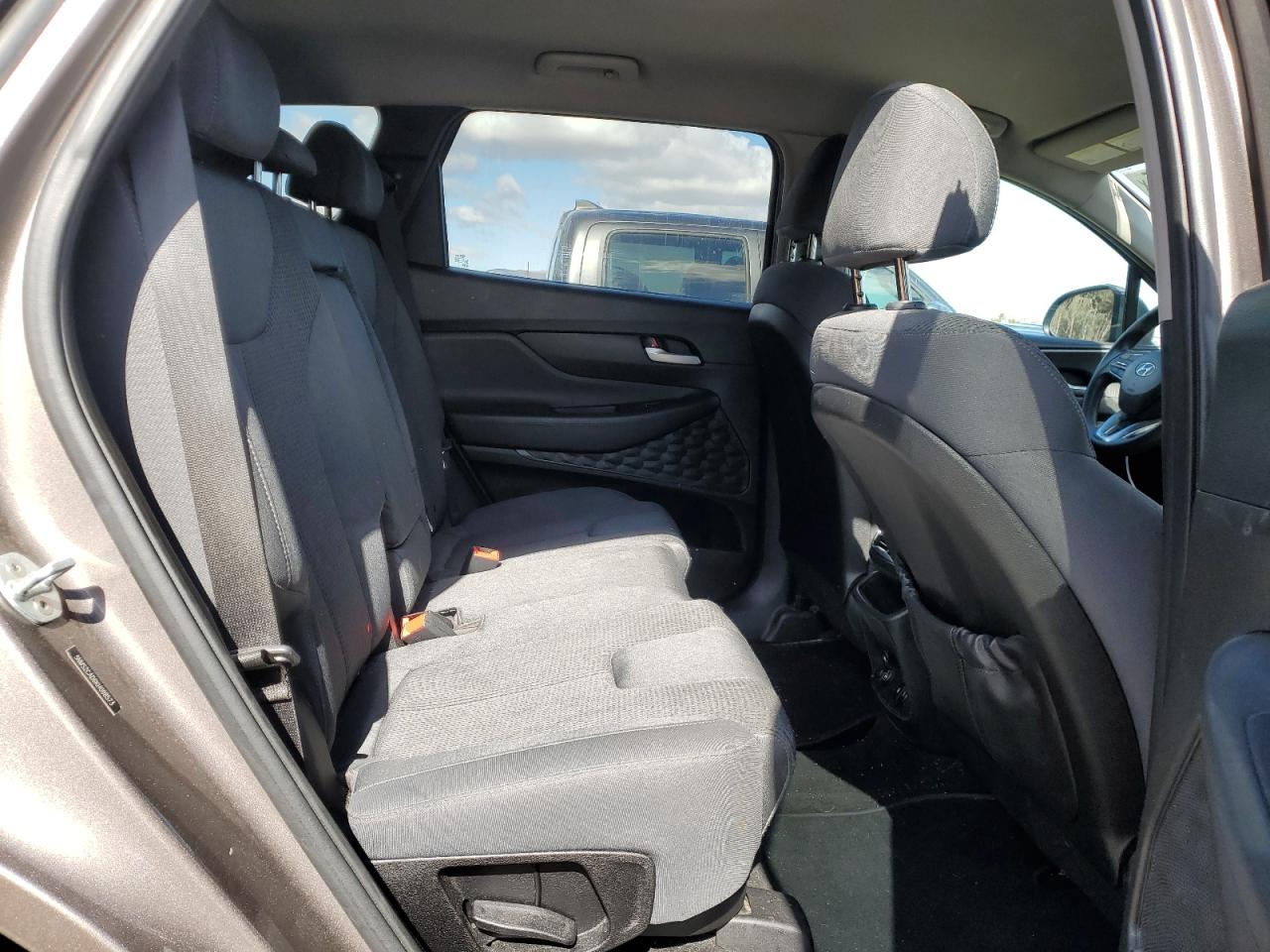 2019 Hyundai Santa Fe VIN 5NMS2CAD6KH098573 Copart auction photo, rear end / side damage thumbnail 11