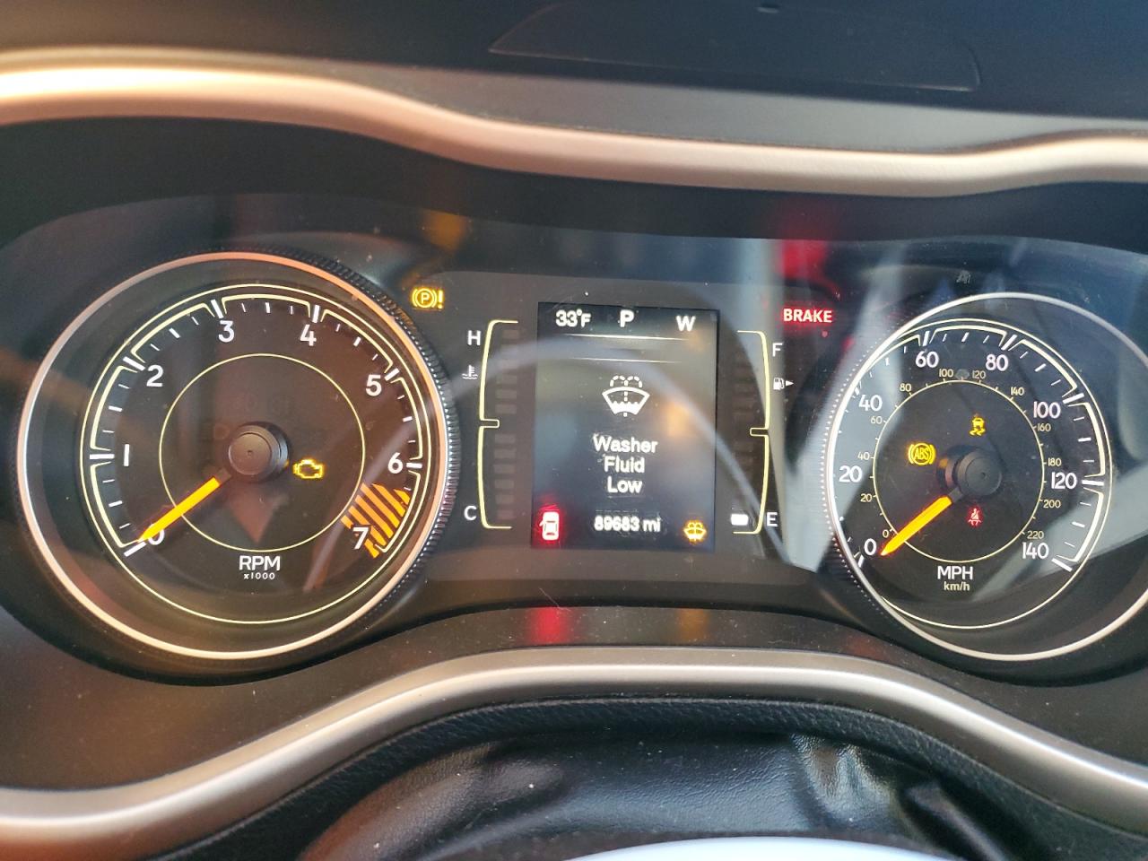 2015 Jeep Grand Cherokee VIN 1C4PJMCB5FW746059 Copart auction photo, front end / minor dent/scratches damage thumbnail 9