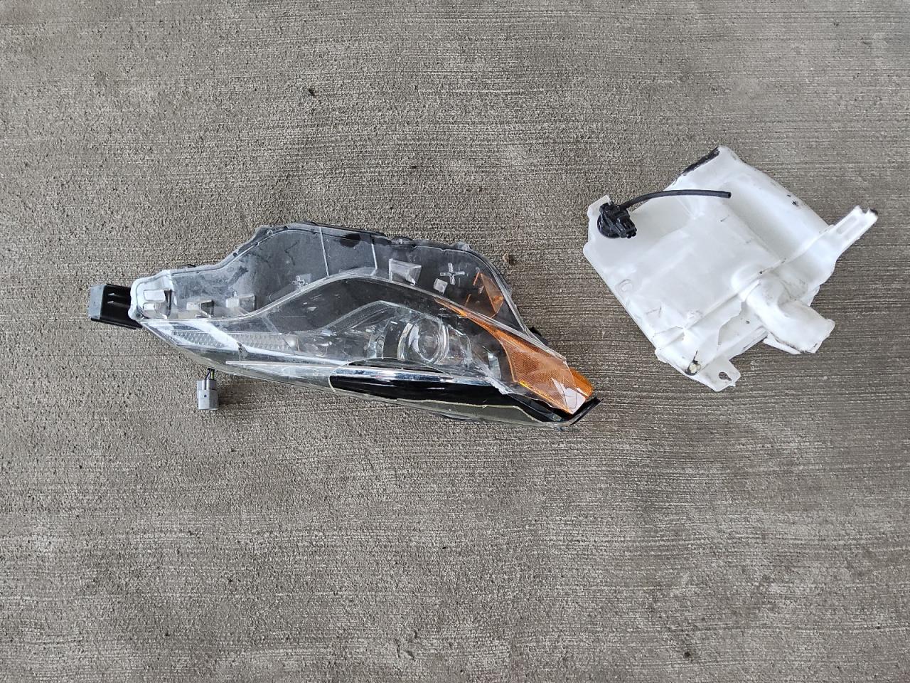 2019 Toyota Corolla VIN 5YFBURHE0KP911441 Copart auction photo, side / front end damage thumbnail 12