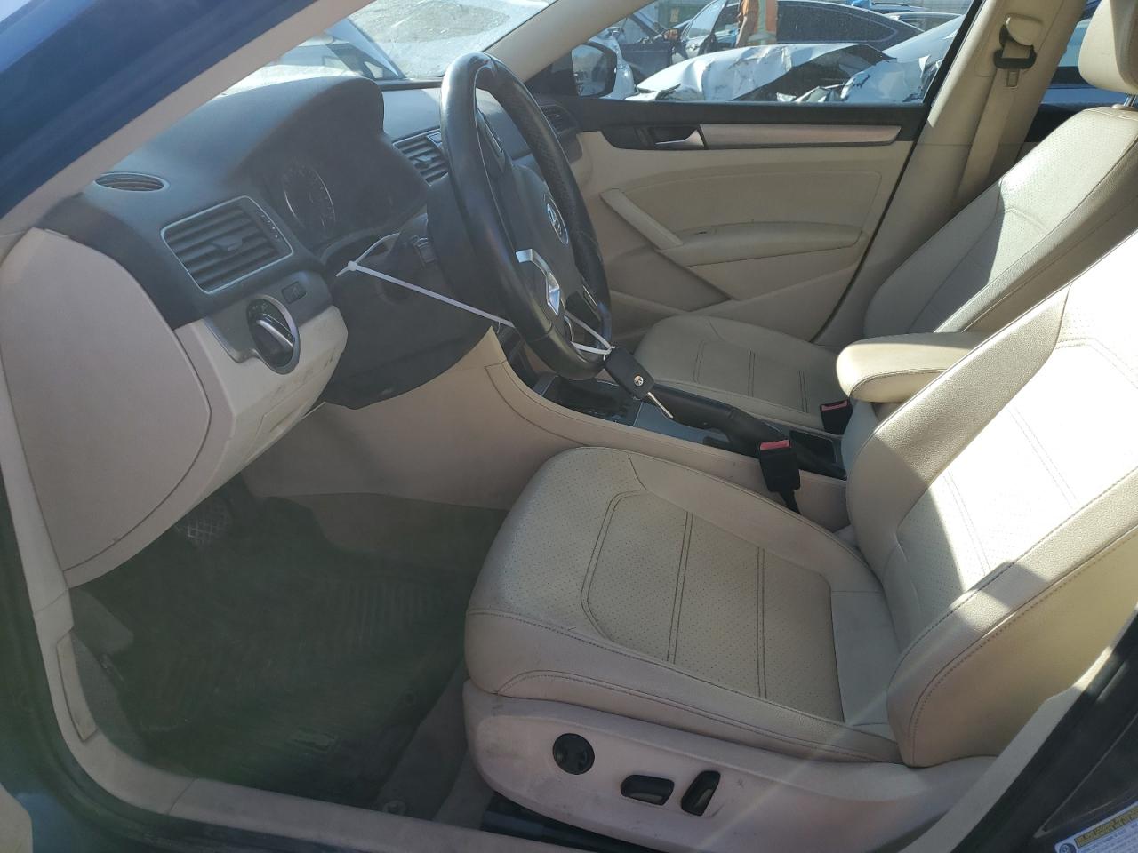 2014 Volkswagen Passat VIN 1VWBS7A33EC081308 Copart auction photo, rear end damage thumbnail 7