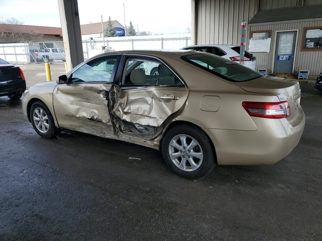 2011 Toyota Camry VIN 4T1BF3EKXBU729052 Copart auction photo, side damage thumbnail 2