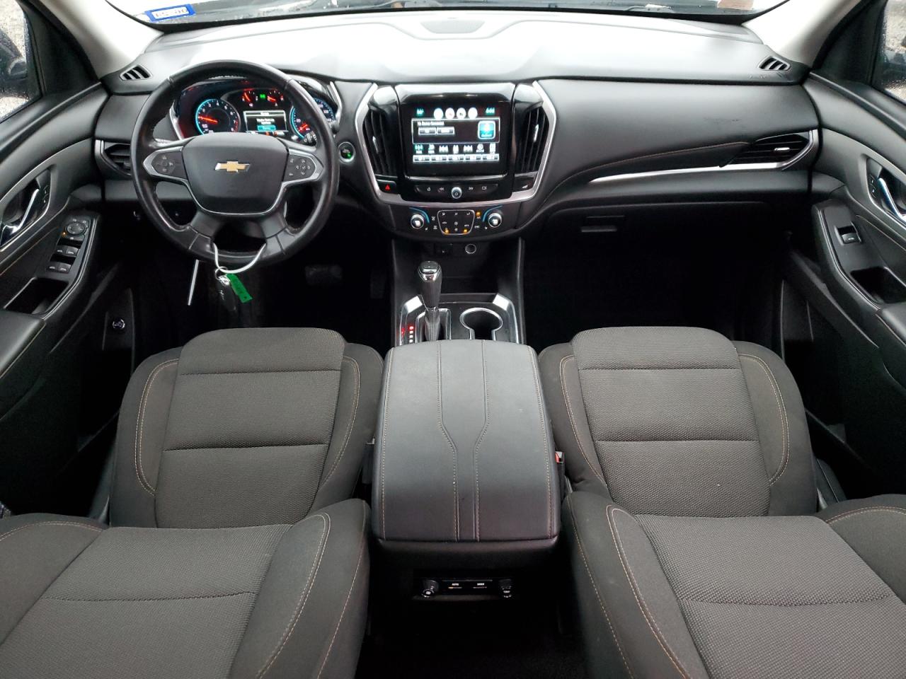 2019 Chevrolet Traverse VIN 1GNEVGKW5KJ305760 Copart auction photo, front end / side damage thumbnail 8