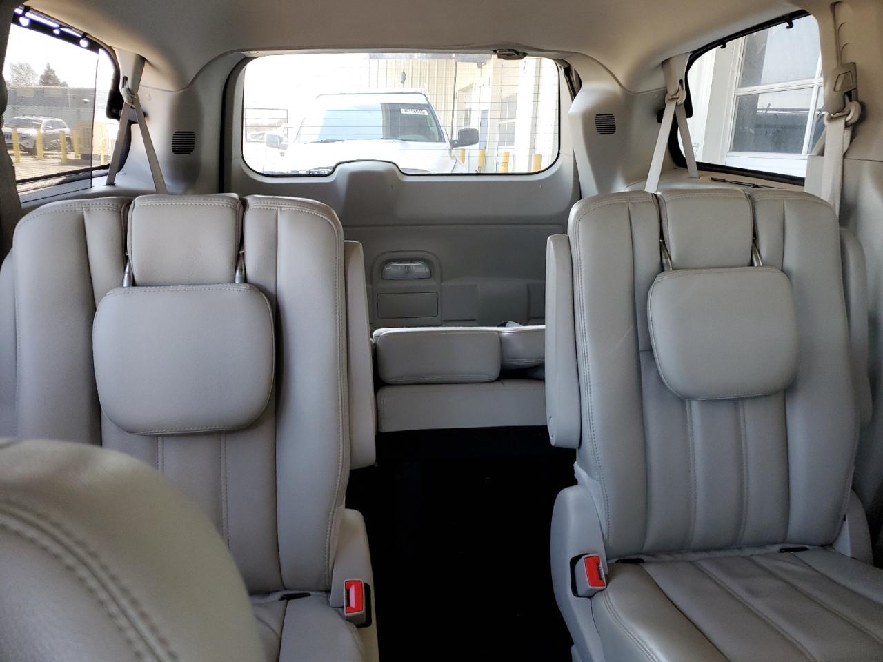 2013 Chrysler Town & Country VIN 2C4RC1BG3DR786659 Copart auction photo, side damage thumbnail 10