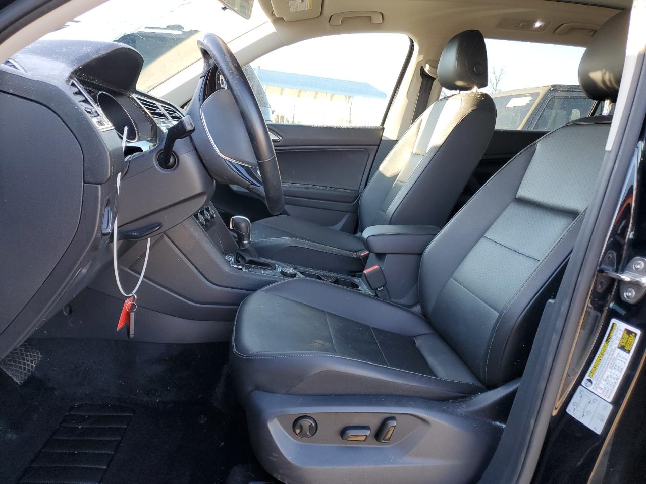 2018 Volkswagen Tiguan VIN 3VV2B7AX3JM097556 Copart auction photo, top/roof damage thumbnail 7