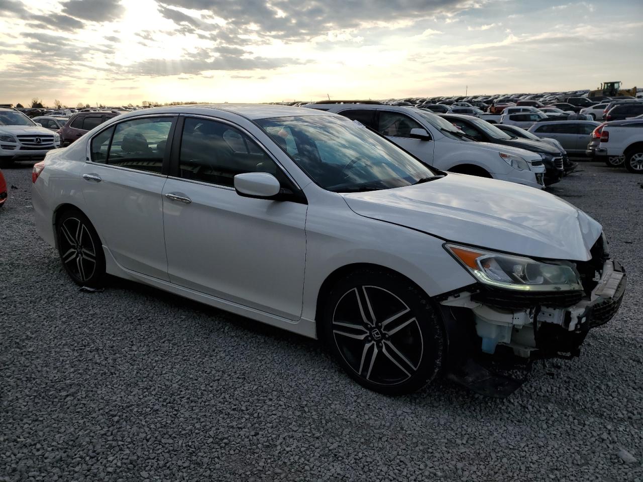 2017 Honda Accord VIN 1HGCR2F14HA011914 Copart auction photo, front end damage thumbnail 4