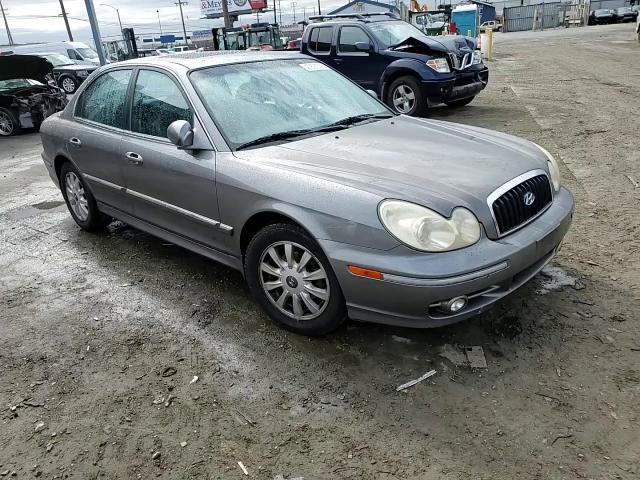 2004 Hyundai Sonata VIN KMHWF35H84A053713 Copart auction photo, vandalism damage thumbnail 10