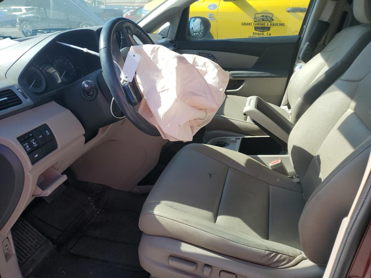 2016 Honda Odyssey VIN 5FNRL5H64GB065661 Copart auction photo, front end damage thumbnail 7
